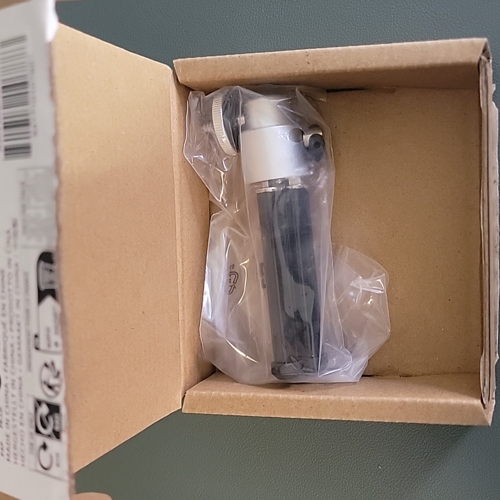Amazon Tripod - Picture 2 of 2